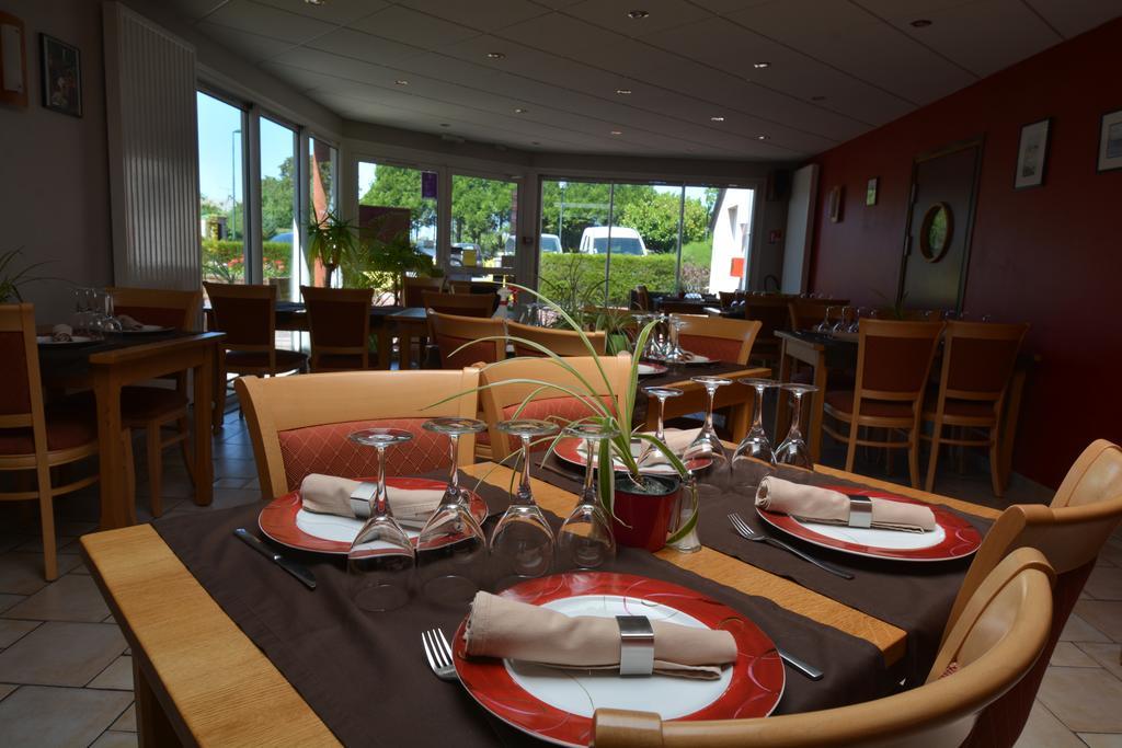 Au P'Tit Quinquin Hotel Le Val-Saint-Père Buitenkant foto